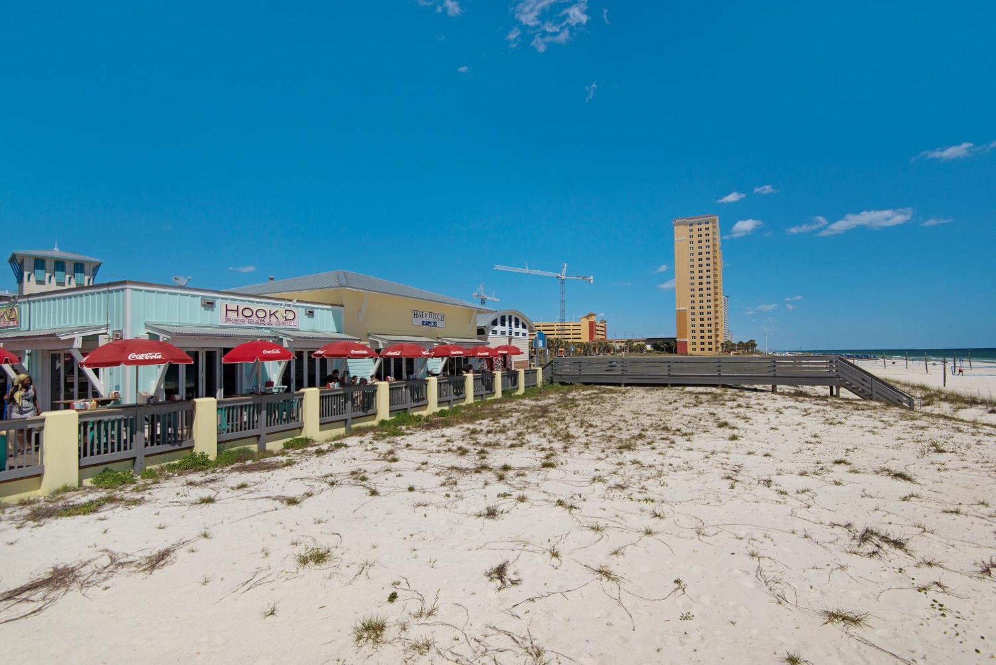 Beautiful Townhome Right On The Gulf - Get Ready To Relax!